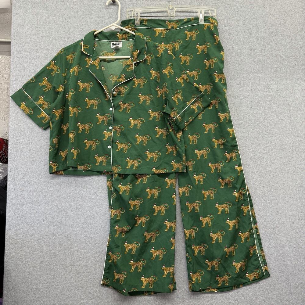 Bouffants & Broken Hearts Pajama Set Womens L Green Leopard Christmas Holiday